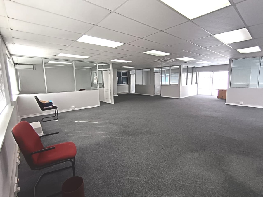 To Let Commercial Property for Rent in Lorraine Eastern Cape
